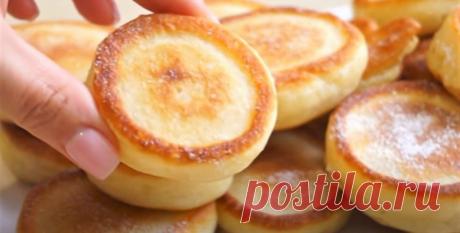 Пышные оладьи, как пончики: 15 минут и гора вкусняшек на столе Пышные оладьи, как пончики: 15 минут и гора вкусняшек на столе