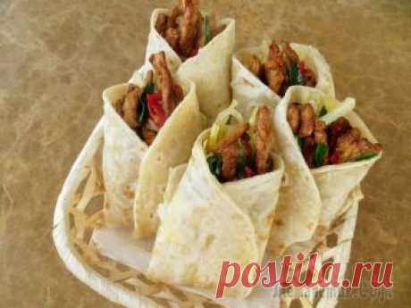 Конвертики с мясом и острой картошкой Домашняя лепешка и начинка лучше не придумаешь! Обжаренная картошечка, мясо и зелень! Идея для завтрака или перекуса! Готовьте на здоровье, остроту регулируйте на свой вкус! Тесту необходимо будет по...