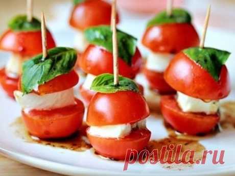 ТОП-10 НЕОБЫЧНЫХ КАНАПЕ-РЕЦЕПТОВ НА ШПАЖКАХ
Должны быть в копилке у каждой хозяйки