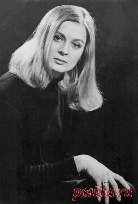 Нелли Пшенная, 1 января, 1947