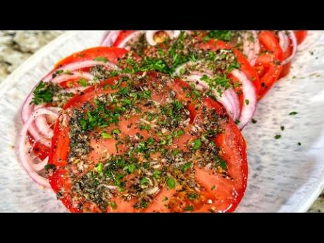 Быстрый и Вкусный Салат из Помидоров! Покоряет сразу. Необыкновенный вкус, ароматная заправка.