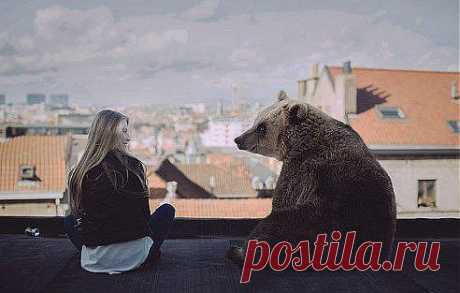 Вы видите мою одежду, но не мою душу. Вы знаете мое имя, но не мою историю. Самое печальное - вам этого достаточно.