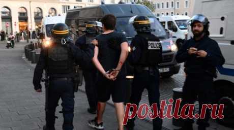 МВД Франции направило подкрепление в Марсель из-за сложной ситуации с беспорядками. Министерство внутренних дел Франции направило подкрепление в Марсель по требованию местных властей на фоне беспорядков. Читать далее