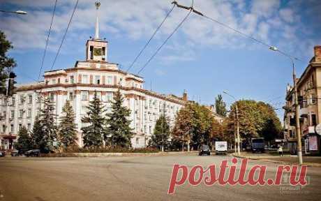 здание треста "Кривбасруда"