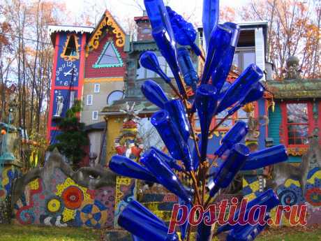 Луна-парк Луна-парк Ricky Boscarino
Рики Боскарино (Ricky Boscarino) - художник-керамист и создатель ювелирных украшений. Он живет в ярком доме-студии под названием Луна Парк (Luna Parc) в лесной глуши штата Нь…