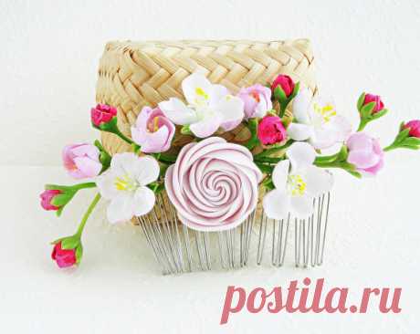Pink Wedding Bridal Hair Comb Rose Flower Collage Comb Garden Country Wedding Floral Hair Accessory Bridal Party Bridesmaid Gift Ready to ship. This bridal comb is so authentic looking (and even feeling) that you would never know its not real. The delicate floral design of this couture designer wedding headpiece is sweet, whimsical and romantic. Each flowers and details is handcrafted. Made by me completely by hand from air dry clay, which is non-toxic, soft and flexible....
