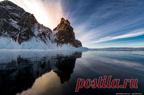 Зимний Байкал: километры прозрачного льда