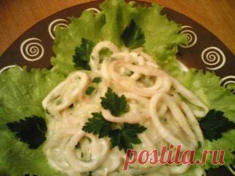 Кальмари в сметанному соусі - пошаговий кулінарний рецепт з фото