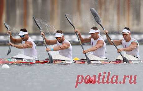Россияне заняли четвертое место на Олимпиаде в гребле на байдарках-четверках. Золотые медали завоевала команда Германии, на втором месте финишировали испанцы, третьими стали словаки