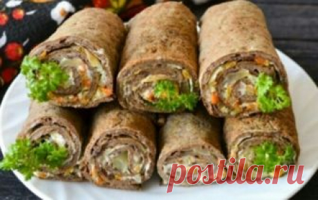 Вкуснейшие рулетики из печеночных блинчиков - Эфария Эти печёночные рулетики покорят всех. Такая закуска не может не понравиться. Приготовить его очень легко, поэтому справится даже начинающая хозяйка. Печеночное тесто получается очень нежное, а блинчики очень аппетитными. Ингредиенты Для блинчиков 600 гр куриной печени 200 мл молока 1-2 яйца 3-4 столовые ложки муки соль по вкусу Для начинки 1 репчатый лук морковь по вкусу