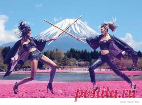 Мода по-китайски: колоритные образы на грани фантастики и сексуальности