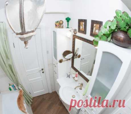 Ванная комната с органичным интерьером Людмила рассказала о своем опыте обустройства ванной комнаты.
Далее с ее слов.
Для начала покажу несколько фото, сделанных на этапе ремонта.
Смотрим.
Так изначально выглядела ниша для стиральной и сушильной машин.
А вот, что получилось в итоге.