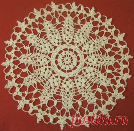 Как связать новогоднюю салфетку-снежинку крючком? Схема вязания и пояснения. Первый этап.