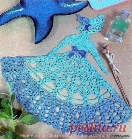 Барышня крючком Барышня крючкомБарышня крючком может быть как аппликацией, так и составляющей более сложного вязаного полотна.Творите и будьте счастливы, наши хорошие.