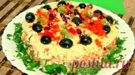 Слоеный салат на новый год "Россыпь самоцветов" - Простые рецепты Овкусе.ру