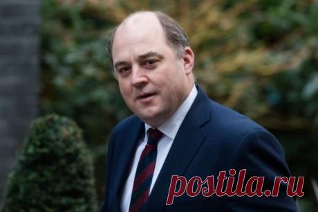 Sky News: Уоллес намекнул Зеленскому об усталости от конфликта на Украине. Во время саммита НАТО глава Минобороны Великобритании посоветовал киевскому режиму выражать большую благодарность Западу за поставку военной техники.