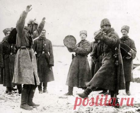 "Непростительные" вещи, которые русские простили другим народам
История России знает много фактов как честного союзничества, так и предательства. Под личиной истинной дружбы и партнерства часто скрывалась борьба за собственные интересы.
Крымская война
С начала по…