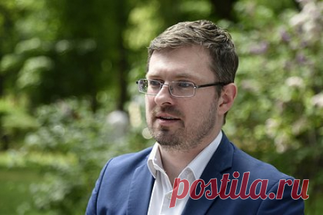 На Украине опровергли обнаружение холеры. Главный государственный санитарный врач Украины Игорь Кузин опроверг обнаружение холеры на подтопленных после разрушения Каховской гидроэлектростанции (ГЭС) территориях. По его словам, в пострадавших регионах проводят ежедневный комплексный мониторинг Черного моря, реки и русла Днепра.