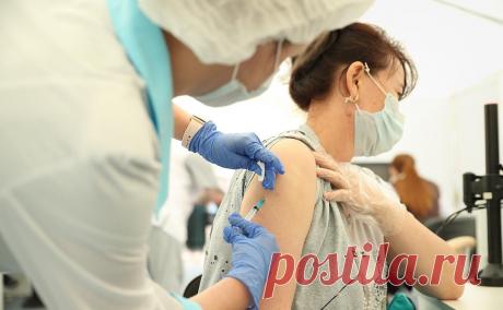 Роспотребнадзор поручил привить мигрантов от кори и дифтерии. Роспотребнадзор поручил регионам с 3 апреля по 31 декабря провести подчищающую иммунизацию против кори, в том числе среди трудовых мигрантов, следует из постановления главного санитарного врача России Анны Поповой.