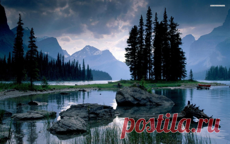 Small island on the lake wallpaper - 1157116