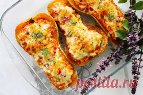 Мускатная тыква фаршированная пикантной курицей и рисом рецепт с фото пошагово - 1000.menu