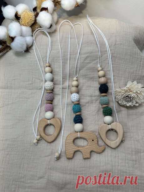 At Smal Lights Shop, you’ll find beautifully handmade baby gifts like the adorable Kette für Maxi Cosi, designed to entertain and soothe your little one on the go. Our collection also features elegant Windeltorte Zwillinge, creative Mini Windeltorte, and stylish Windelkuchen—perfect for baby showers or newborn celebrations. Each piece blends charm and practicality, making it a thoughtful, one-of-a-kind gift that brings joy to both parents and babies.