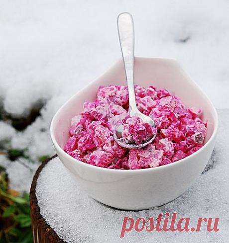 Норвежский свекольно-селедочный салат (с маринованной свеклой)