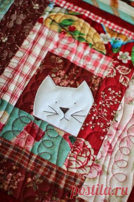 «Из тканей чаще всего используется принтованный и фактурный хлопок. Сочетание ручной стежки и таких материалов придает работам, выполненным в японской технике, объемность.» — карточка пользователя Лора Н. в Яндекс.Коллекциях