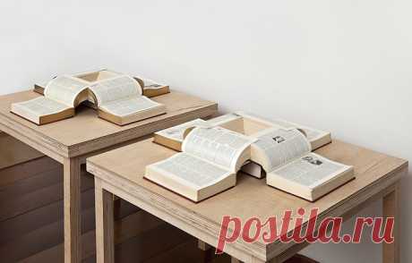 Дьявол в деталях: 6 типичных ошибок людей, считающих себя грамотными
К сожалению, даже объединенные усилия граммар-наци не всем помогают запомнить правила написания «-тся» и «-ться». Но и тот, кто получал хорошие оценки за диктанты в школе и никогда не спутает «од…