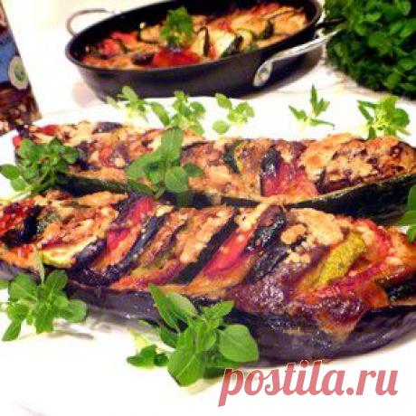 Овощи,запеченные в лодочках из цуккини и баклажан. Рецепт c фото, мы подскажем, как приготовить!