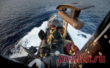 Bloomberg узнал название прибывшей на Ближний Восток атомной подлодки США. США отправили в район Персидского залива атомную подводную лодку «Флорида», таким образом они «демонстрируют силу по сдерживанию Ирана», сообщает Bloomberg со ссылкой на представителей американского Минобороны.