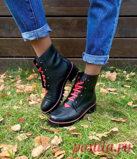 Стиль в деталях: шнурки
Стиль часто проявляется именно в деталях. Шнурки могут классно разнообразить ваши повседневные образы. Казалось бы, копеечная деталь, а как интересно смотрится! Как часто вы меняете шнурки …
Читай дальше на сайте. Жми подробнее ➡