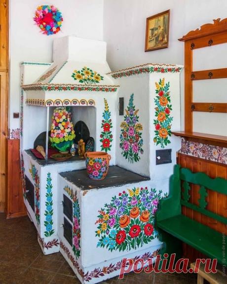 Петриковская роспись 😍
Оцените работы!