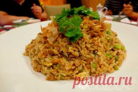 Тушеная капуста с рисом.