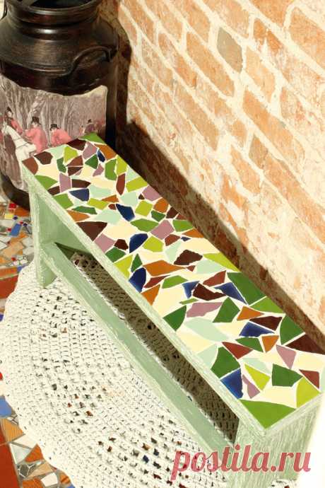 Как сделать мозаику на садовой лавке. Самый простой вариант