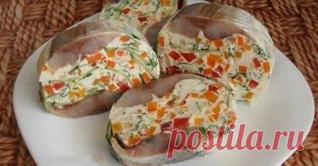 Кулинарные рецепты: Яркая новогодняя закуска из сельди