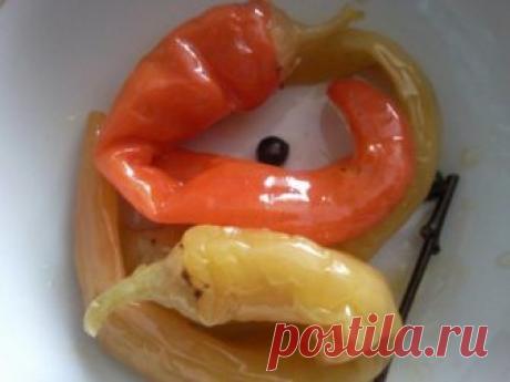 Маринованный острый перец.