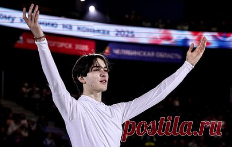 "Еще не все показали". В Красноярске завершился этап Гран-при у фигуристов. Победителями стали Алиса Двоеглазова, Николай Угожаев, танцевальный дуэт Василиса Кагановская и Максим Некрасов, спортивная пара Александра Бойкова и Дмитрий Козловский