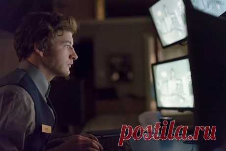 "Ночной клерк" 2020 - нео-нуар от режиссера"Gia" с Анджелиной Джоли и сценариста "Иствикских ведьм". | Киномнение | Яндекс Дзен