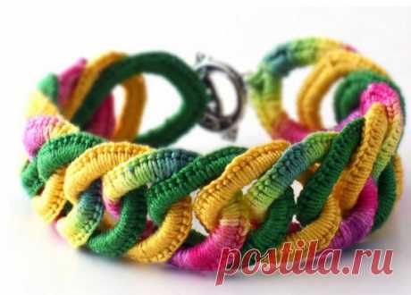 Как с помощью крючка и мотка ниток сотворить вот такое чудо!