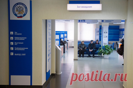 Россиянам раскрыли масштабы увеличения налогов на недвижимость. Налог на квартиры в России растет медленнее, чем цены на жилье. Почему это происходит, рассказал председатель комитета по кадастровой оценке и оспариванию кадастровой оценки «Союз СОО» Кирилл Кулаков. По его словам, пересмотр кадастровой стоимости недвижимости в большинстве регионов страны происходит раз в три года.