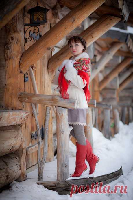 А в терем тот высокий нет входа никому...