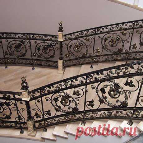 Лестница, перила