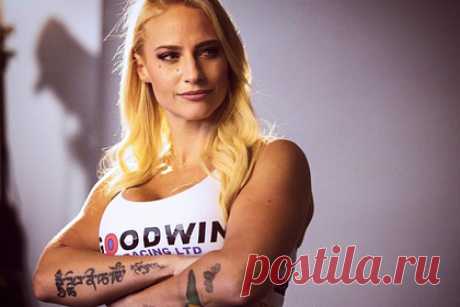 Обвиненная в неуважении к спорту боксерша сломала руку и одержала победу. Австралийская боксерша Эбани Бриджес одержала победу над француженкой Майлис Ганглофф. Поединок прошел в субботу, 4 сентября, в английском Лидсе. Спортсменке из Австралии отдали предпочтение арбитры. Во втором раунде Бриджес получила перелом правой руки, но продолжила бой.