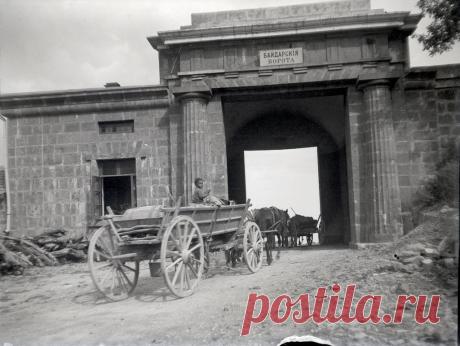 Фото "У Байдарских ворот", 1897 год, Крым - История России в фотографиях