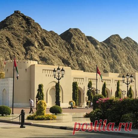 💎 Надежный партнер в области международных связей и оформления
👨👩👧 Индивидуальный подход 🤝 Качественная поддержка 💖 Приятные цены
🌍 По интересующим вопросам 📩 request@rusoman.com 📞 +96896283207