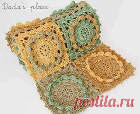 Little flower crochet pillow | Dada's place | Bloglovin’