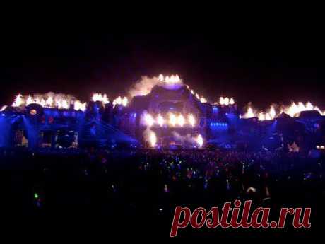 ▶ Dimitri Vegas & Like Mike - Live at Tomorrowland 2013 - ( Full Mainstage Set HD ) - YouTube