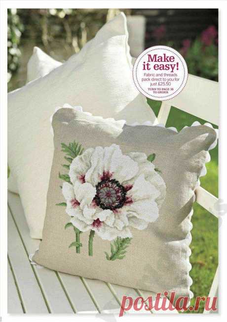 Подушка с расцветшим на ней прекрасным цветком Подушка с расцветшим на ней прекрасным цветкомПодушка с расцветшим на ней прекрасным цветком будет привлекать всеобщие взгляды. Иметь такую в интерьере это удача.