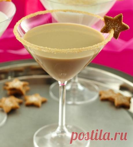 Смешала водку, сгущенку, чудо-шоколад и кофе. Вышел вкуснейший ликёр, без которого у нас теперь не обходится ни одно застолье | Практичная хозяйка | Яндекс Дзен